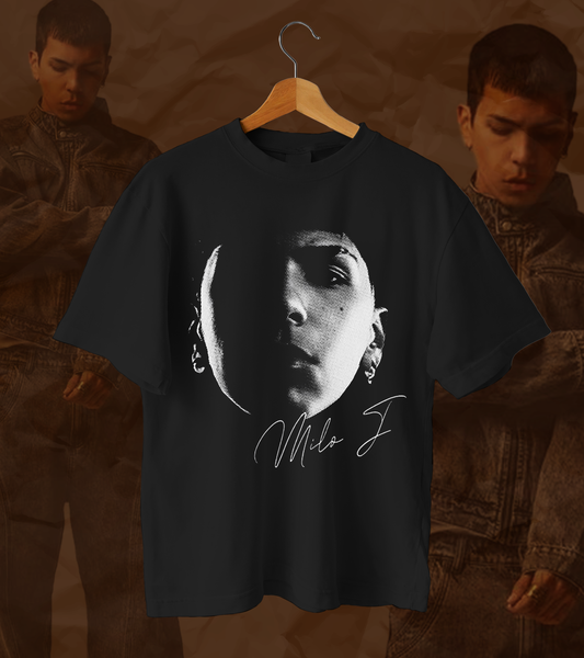 Polera Milo J - Rostro semi tono